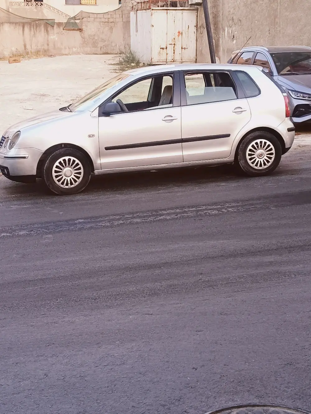 جولف بولو موديل 2003