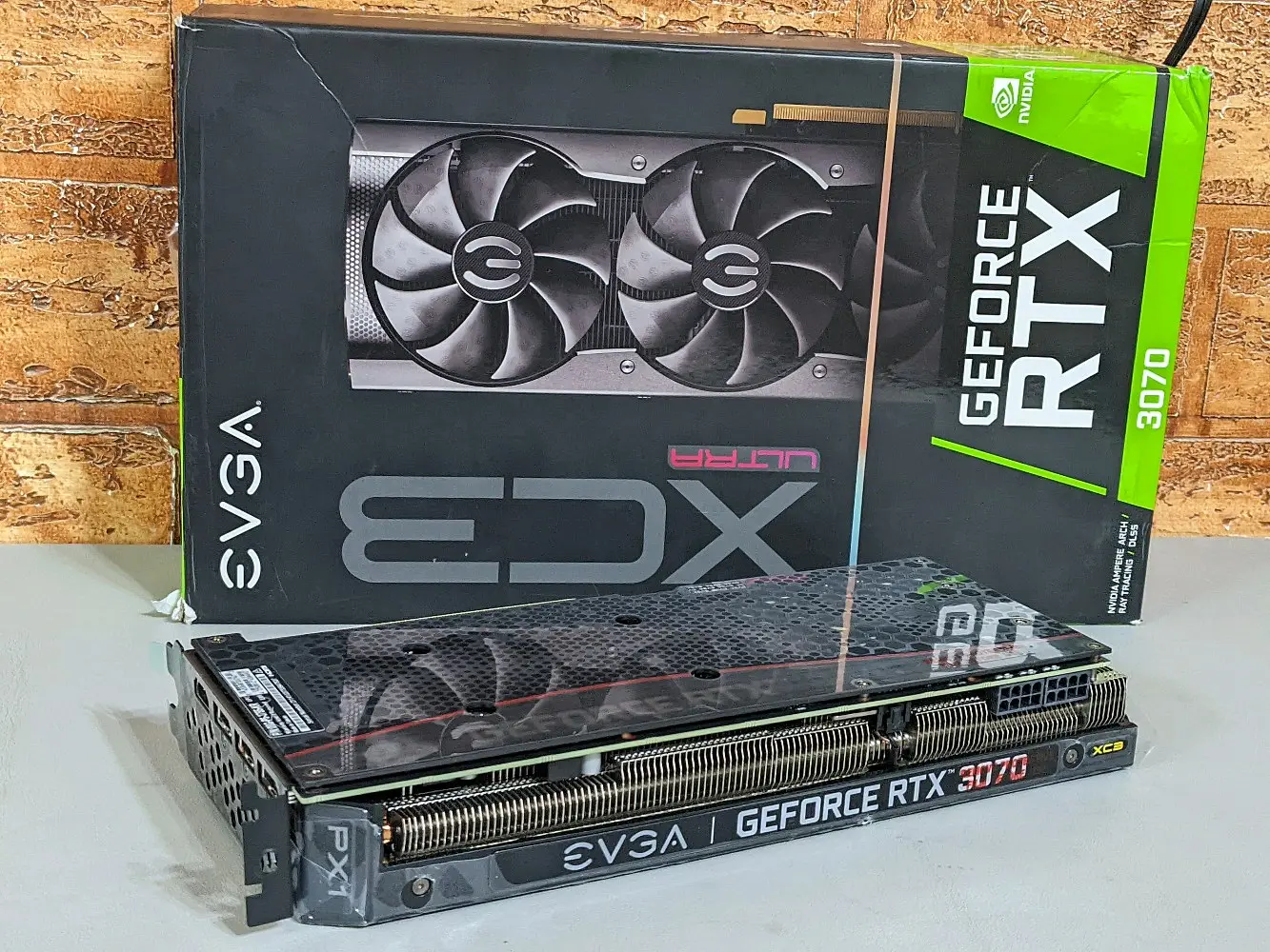 كرت شاشة Nvidia GeForce RTX 3070 EVGA XC3 ULTRA