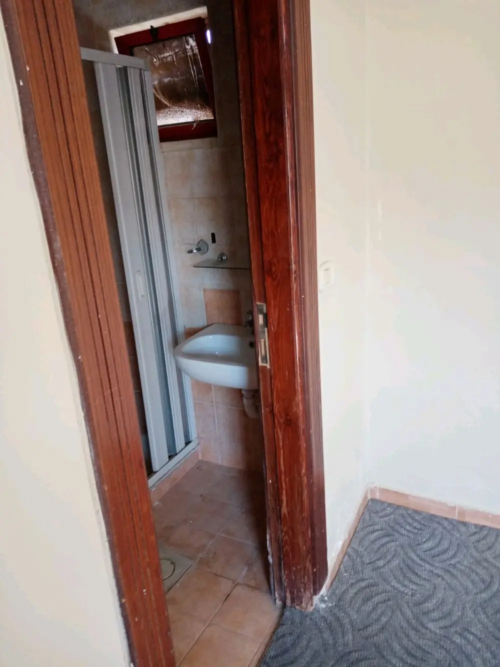 مكتب للايجار السنوي مقابل وزارة التعليم العالي