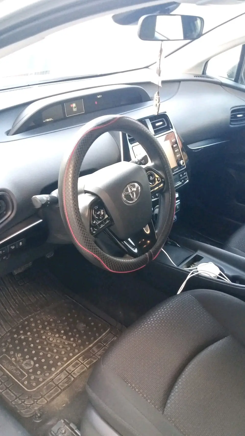 تويوتا بريوس  للبيع او البدل٢٠٢١