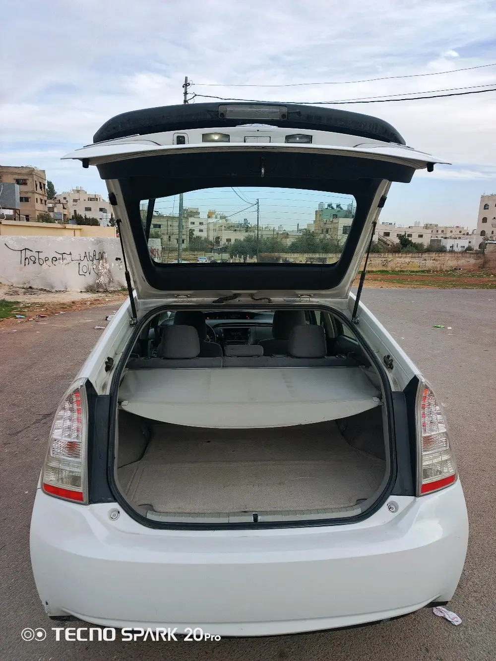 بريوس 2010 للبيع