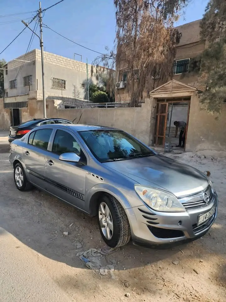 اوبل استرا ٢٠٠٨ opel astra 2008