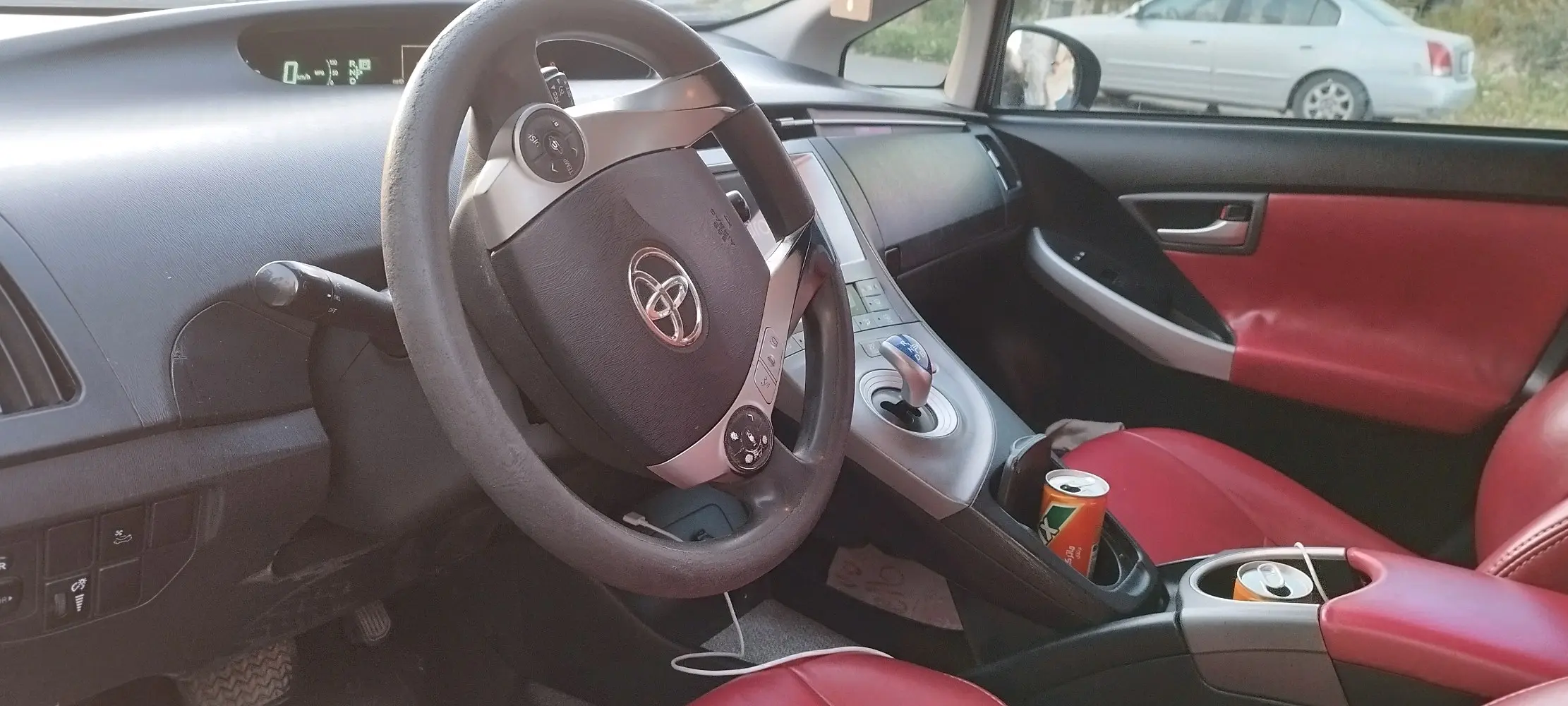 تويوتا بريوس فل كامل بانوراما ٢٠١٣