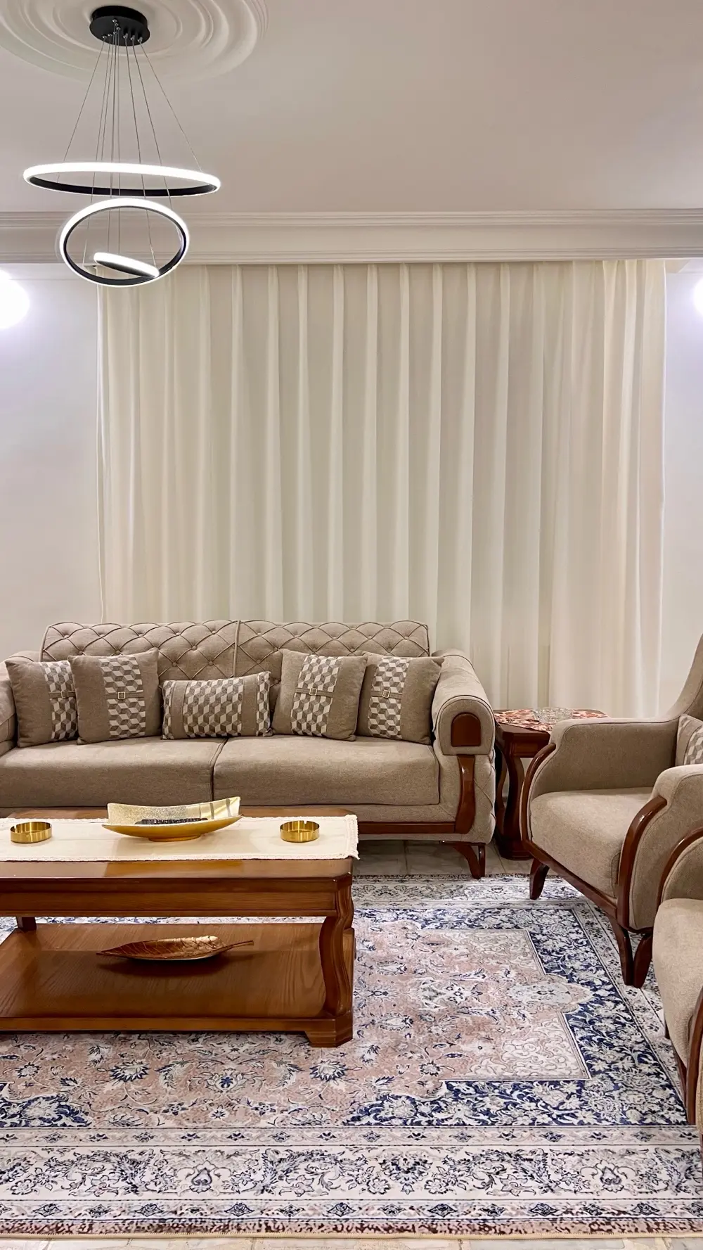 شقة مفروشة فاخرة للإيجار