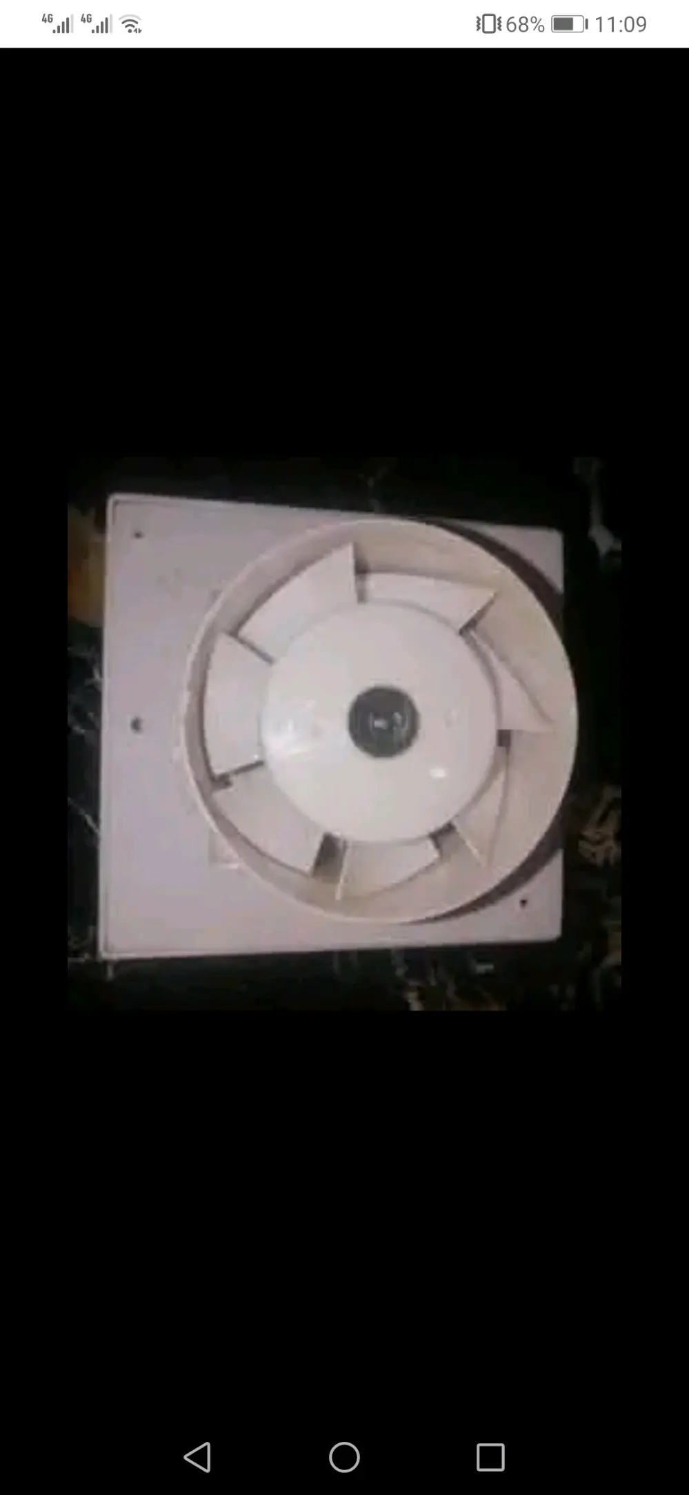 معدات يديوية ومروحتين للبيع بسعر مغري