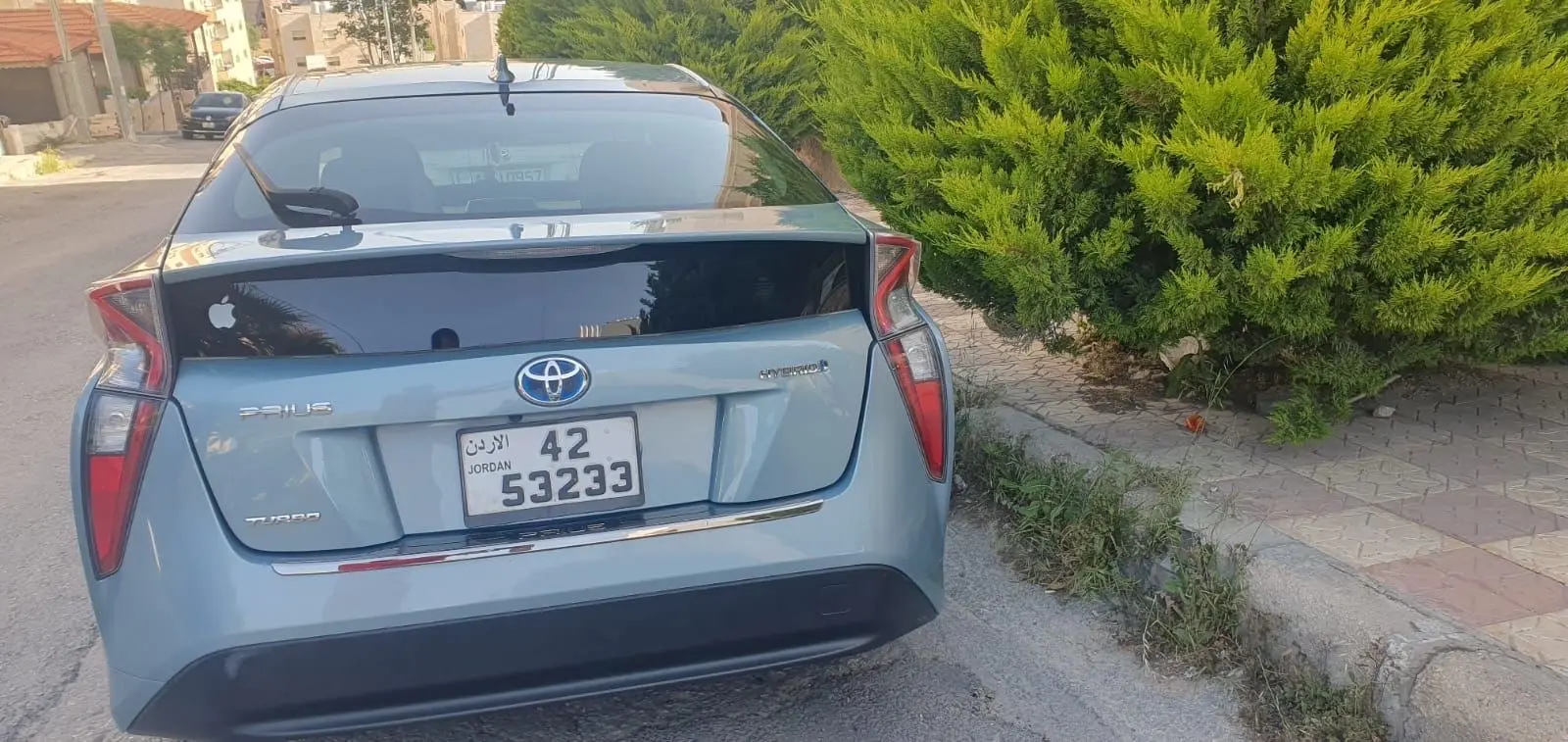 TOYOTA PRIUS 2016