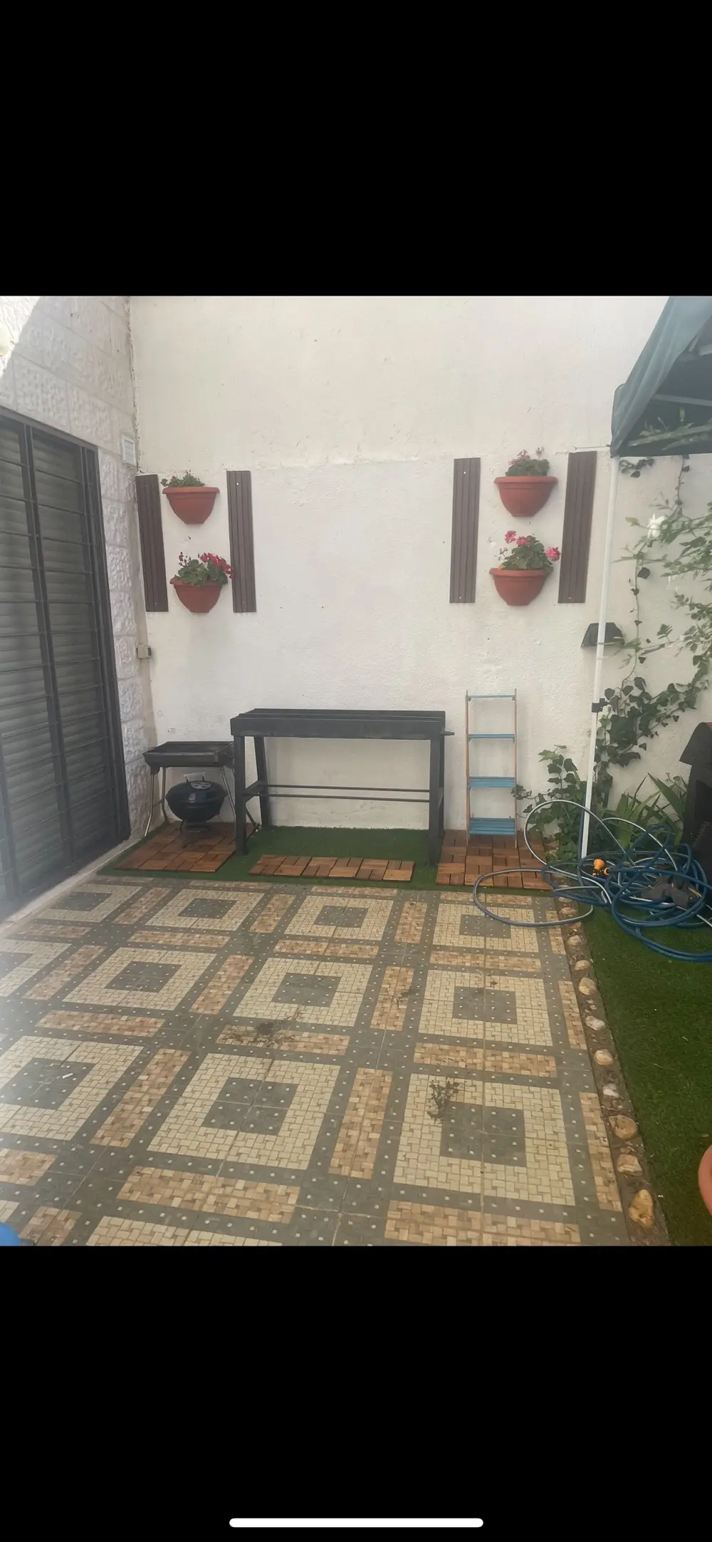 شقة ارضية دوبلكس بافخم وارقى مناطق ام اذينة من المالك