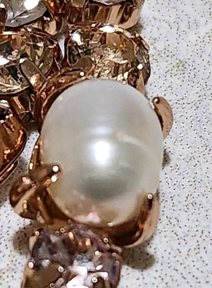 قلادة Mimco الوردية المطلية بالذهب الوردي